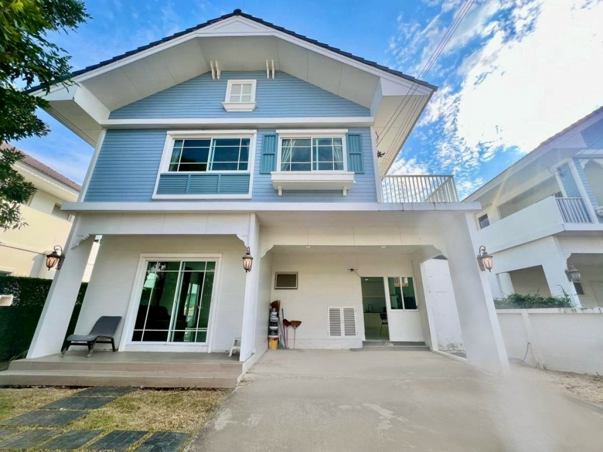拉甲邦区 | Perfect Place Wongwaen-Ramkhamhaeng 独栋别墅出租 3卧 130平米 55,000泰铢/月（可养宠物）