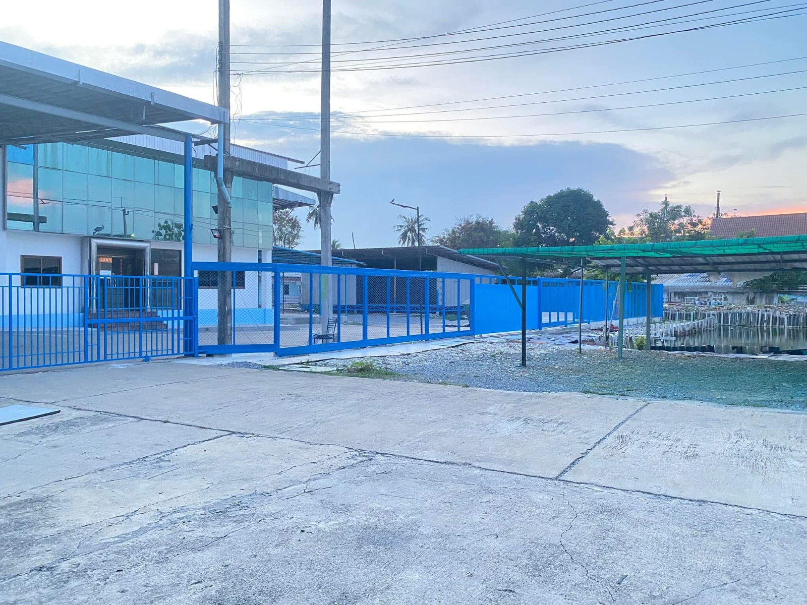 曼谷曼卿区 |【黄色区】Phetkasem 63，Bang Khae 工厂仓库出租 3,556平米 150,000泰铢/月