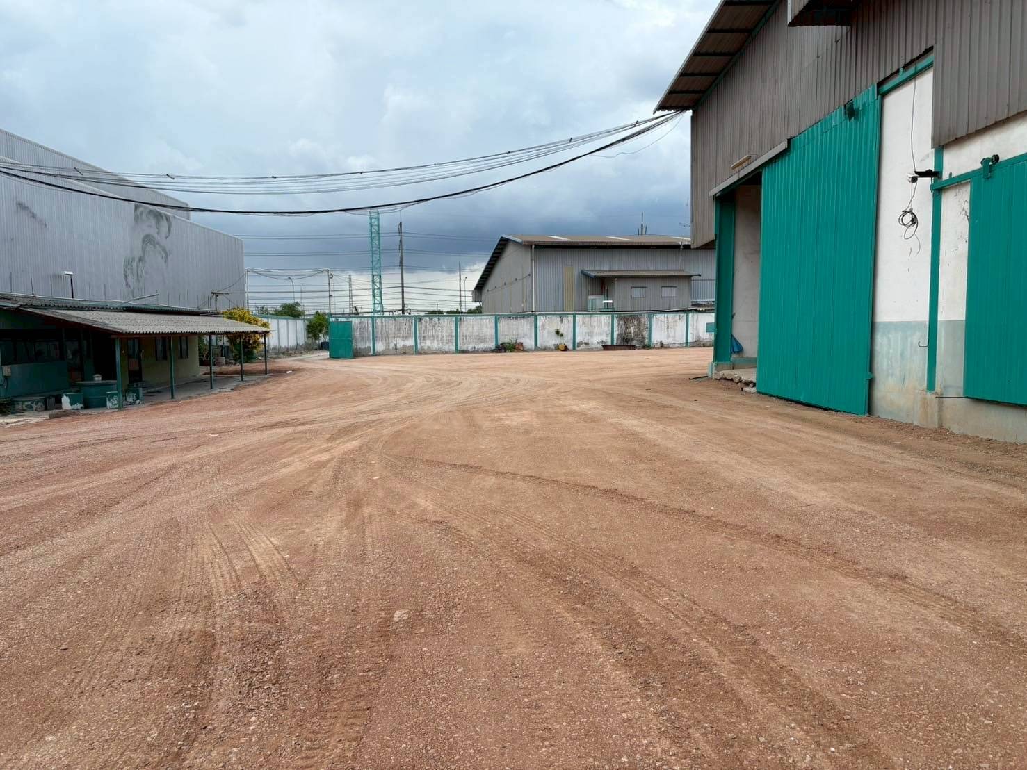 龙仔厝府 | Rama 2 Km.40 工厂仓库出租 2,856平米 300,000泰铢/月