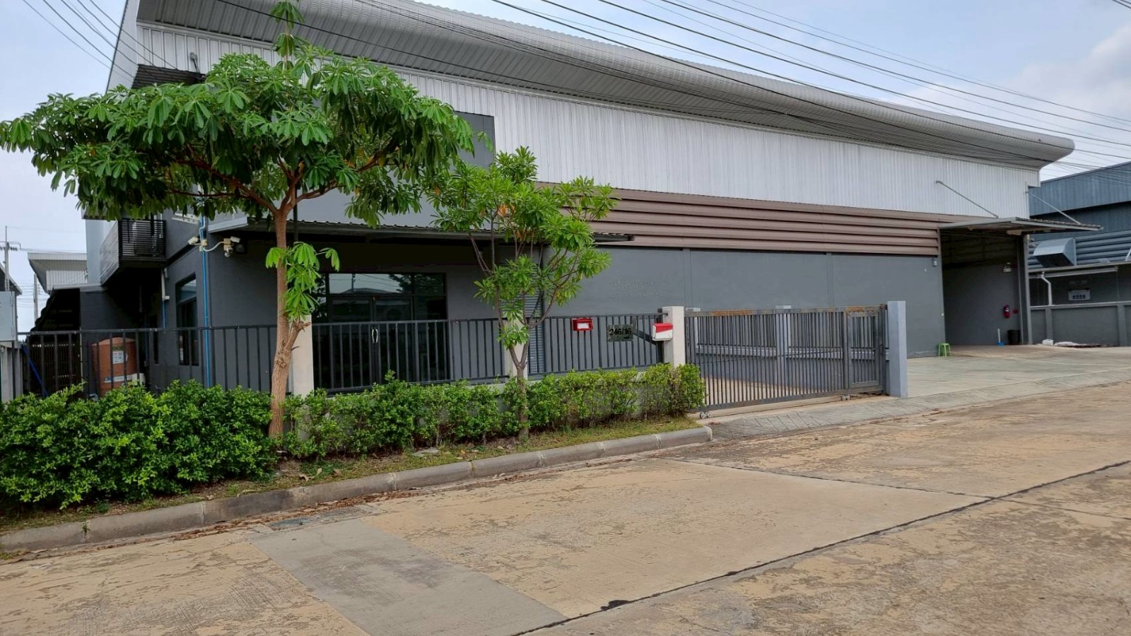 北榄府 | Bang Bo县 工厂仓库出租 400平米 85,000泰铢/月