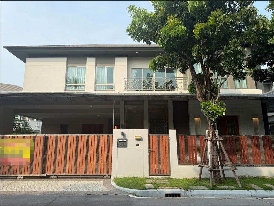 巴威区 | Grand Bangkok Boulevard Srinakarin 独栋别墅出租/售 3卧 380平米 出租150,000泰铢/月，出售3450万泰铢