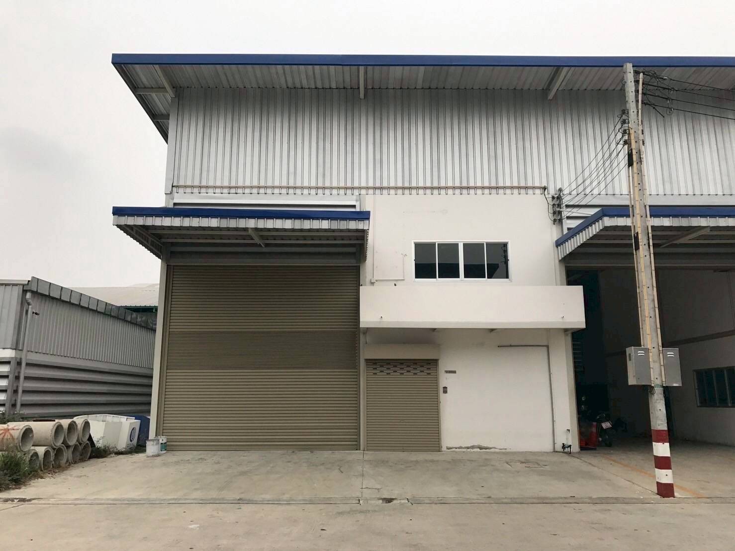 春武里府 | Don Hua Lo区 办公室+仓库出租 830平米 120,000泰铢/月