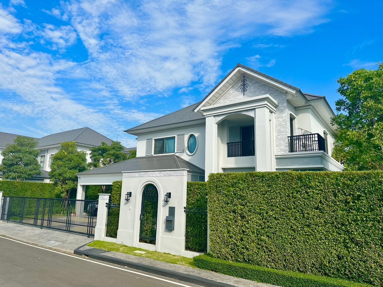 沙攀松区 | Perfect Masterpiece Rama 9-Krungthep Kreetha 独栋别墅出售 4卧 465平米 6500万泰铢
