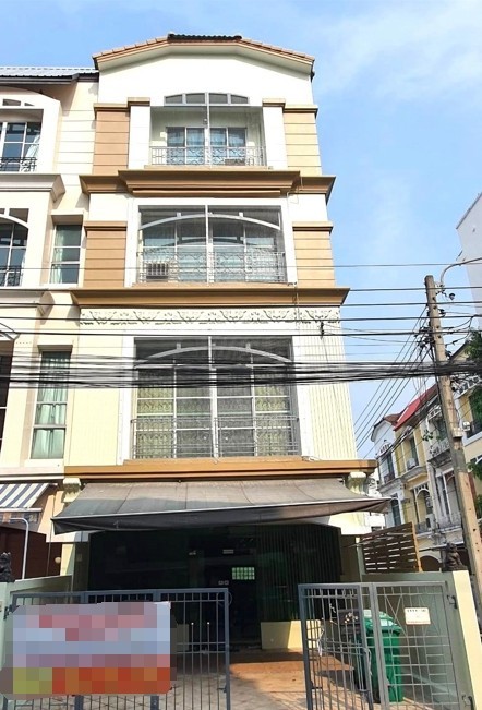 乍都节区 | Baan klang muang Ratchada-Ladprao 办公别墅出租 5卧 340平米 65,000泰铢/月（可用于注册公司）