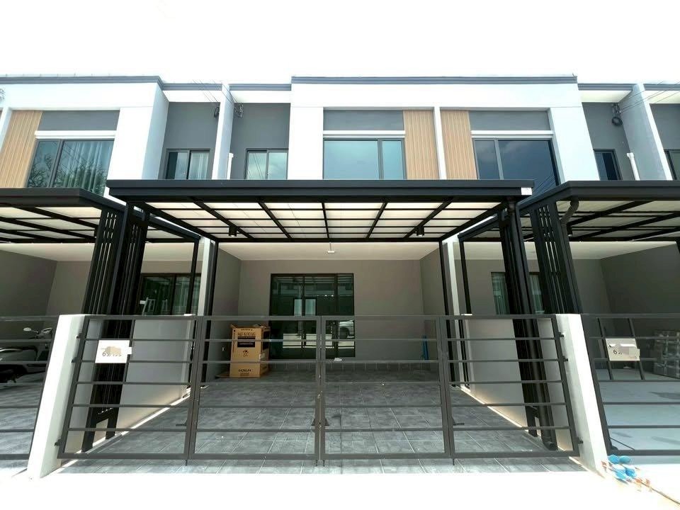 北榄府 | Pleno Sukhumvit-Bangna 2 联排别墅出租 3卧 106平米 35,000～38,000泰铢/月(可养宠物)
