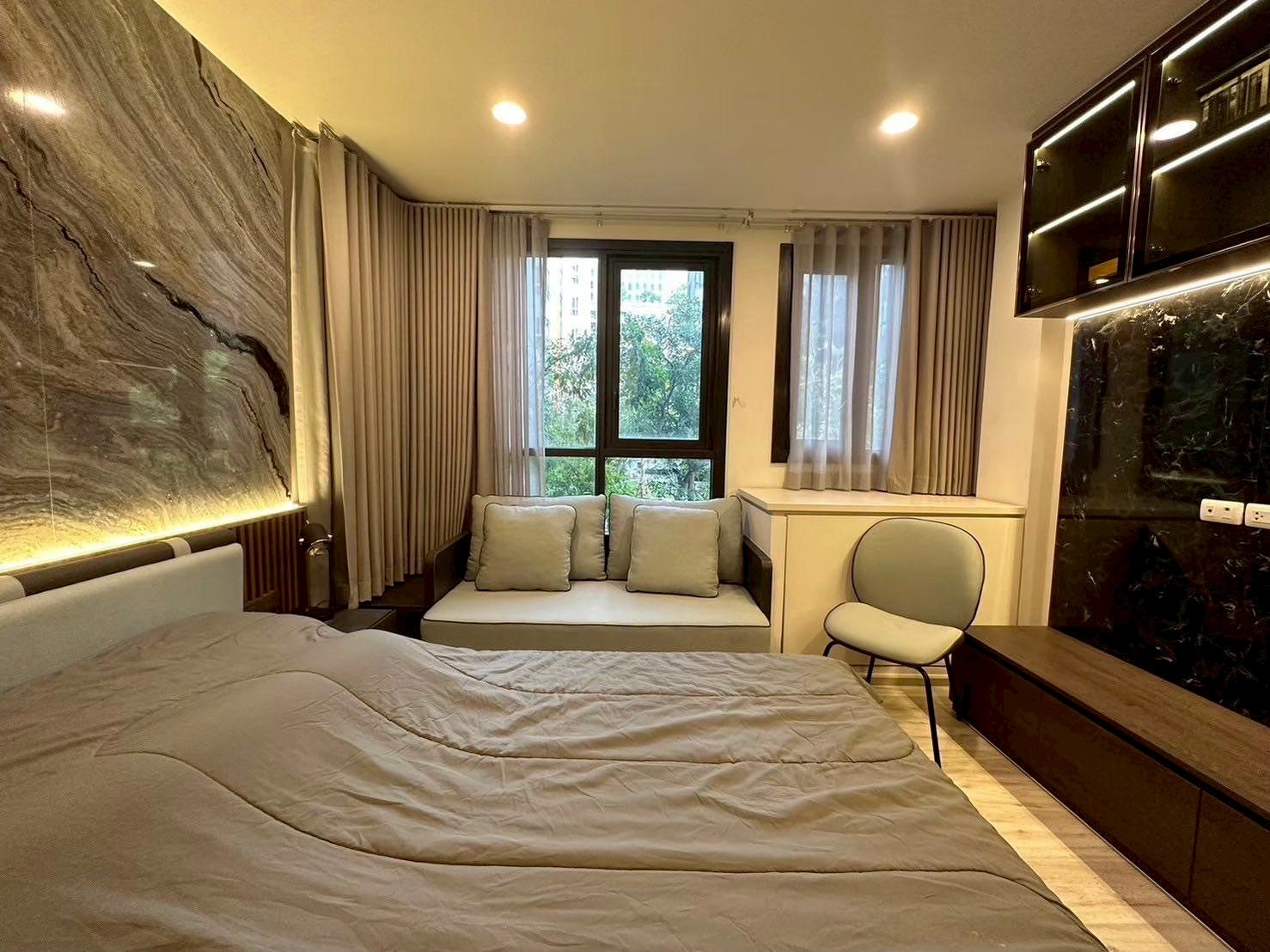 辉煌区 | XT Huaikhwang 公寓出租/售 1卧 29.42平米 出租18,000泰铢/月，出售445.5万泰铢
