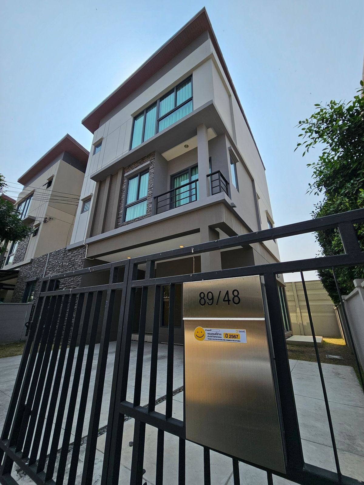 沙攀松区 | Baan Klang Muang The Edition Rama 9-Krungthep Kreetha 独栋别墅出租 4卧 218平米 55,000泰铢/月