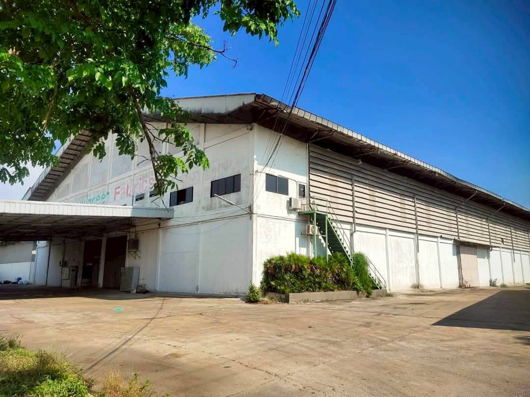龙仔厝府 | Krathum Baen县 仓库出租 4,000平米 600,000泰铢/月