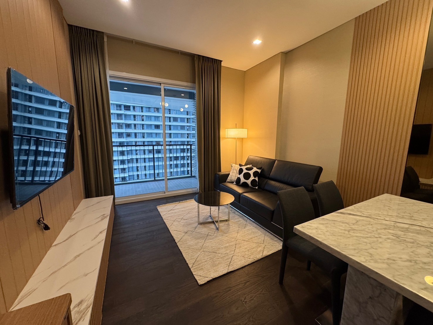 乍都节区 | The Saint Residences 公寓出租 2卧 71平米 38,000泰铢/月