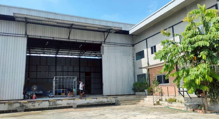 巴吞他尼府 | Rang Sit区域 仓库出售 1,040平米 690万泰铢