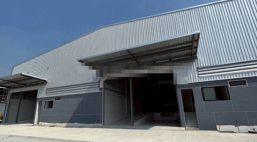 龙仔厝府 |【绿色区】Krathum Baen县 全新仓库出租 空2栋 1,000平米/栋 110,000泰铢/月