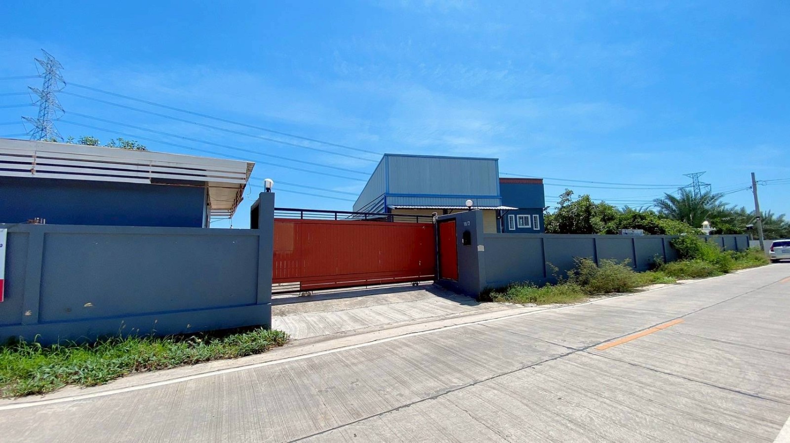 大城府 |【紫色区】Sai Noi县 带办公室的仓库出售 1莱 850万泰铢