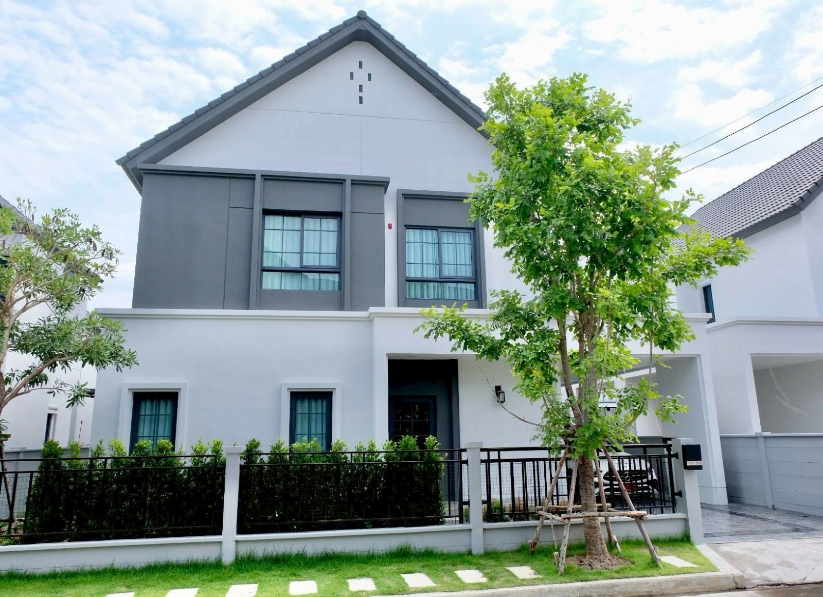 北榄府 | Centro Bangna 独栋别墅出售 4卧 230平米 1190万泰铢