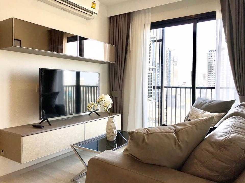 辉煌区 | Life Asoke 公寓出租/售 2卧 55.14平米 出租35,000泰铢/月，出售875.5万泰铢