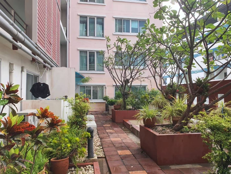 【中国业主】乍都节区 | Chateau In Town Ratchayothin 公寓急出售 1房 32平米 168万泰铢