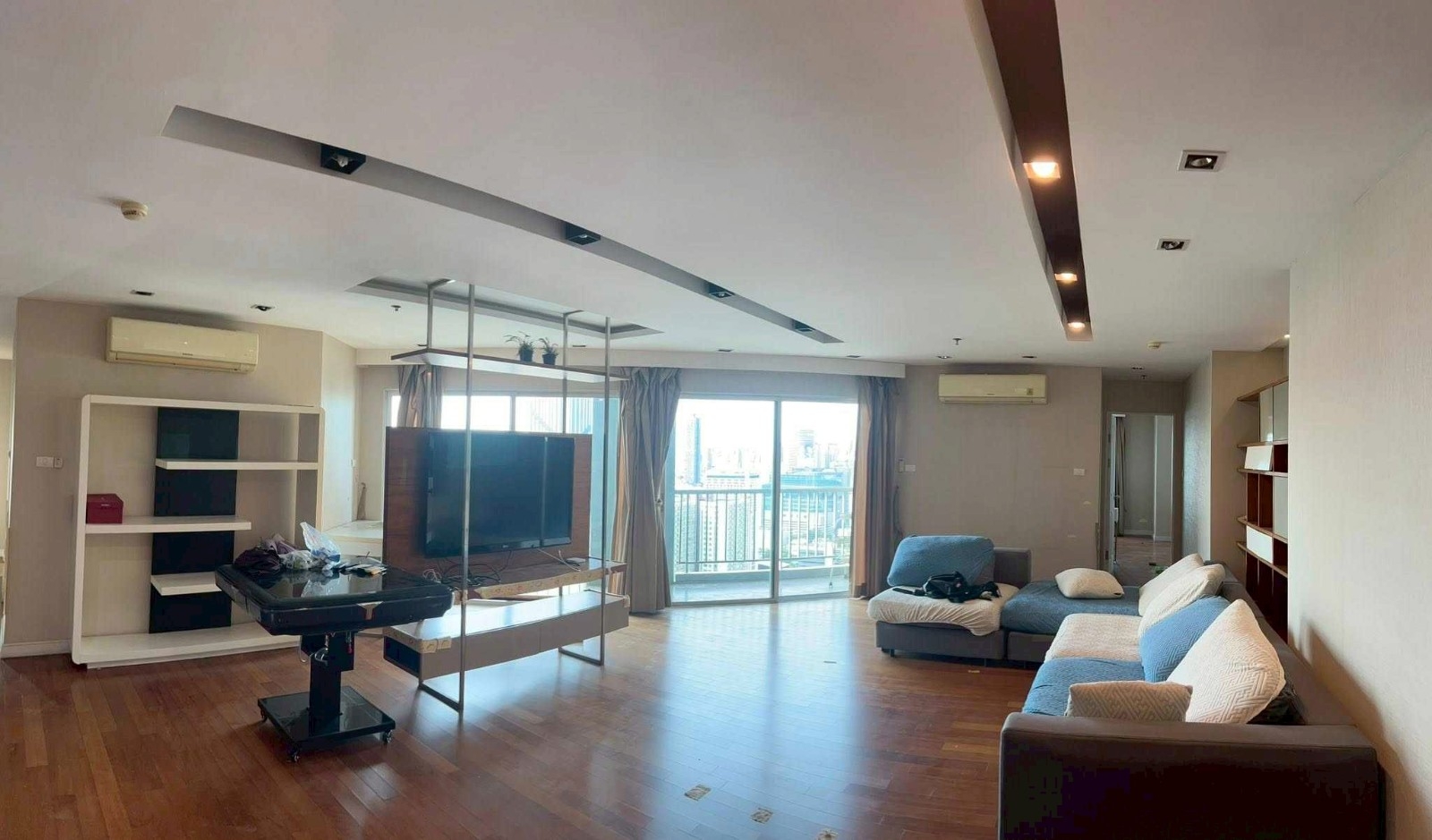 辉煌区 | Belle Grand Rama9 公寓出租/售 6卧 295.3平米 出租150,000泰铢/月，出售4000万泰铢