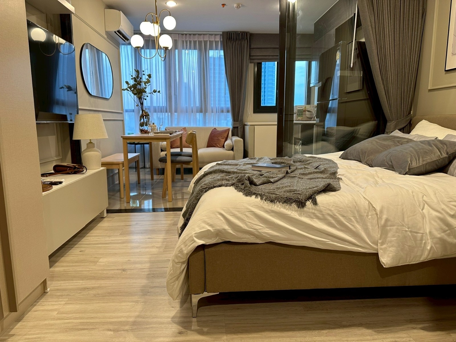 辉煌区 | XT Huaikhwang 公寓出租 1卧 30平米 18,500泰铢/月