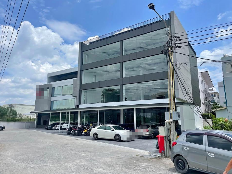 萱銮区 | Office，Phatthanakan 3x 办公楼出租 4层楼 203.32～872.68平米 100,000～400,000泰铢/月