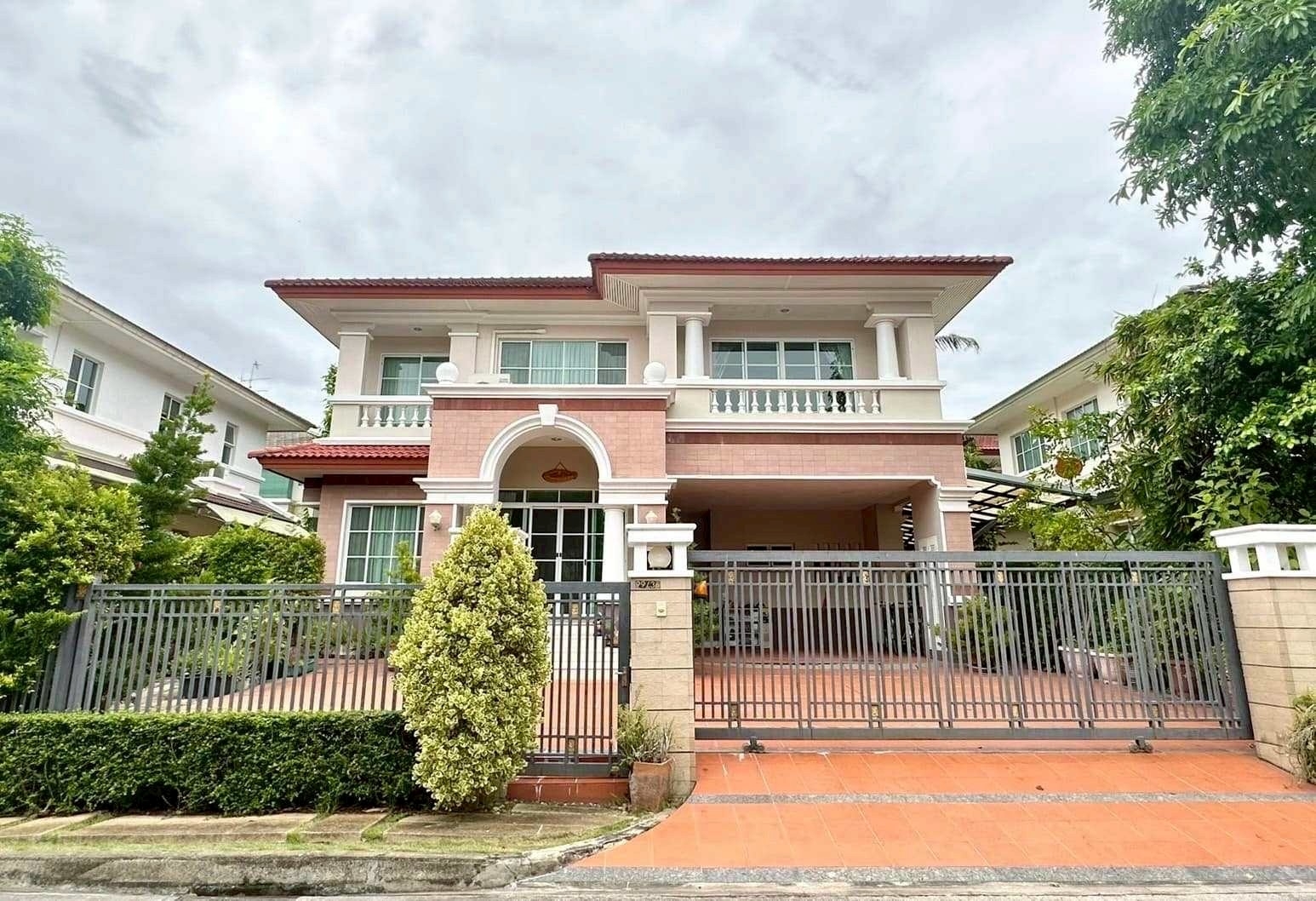 巴威区 | Nantawan Suanluang Rama 9 独栋别墅出租 4卧 296平米 65,000泰铢/月