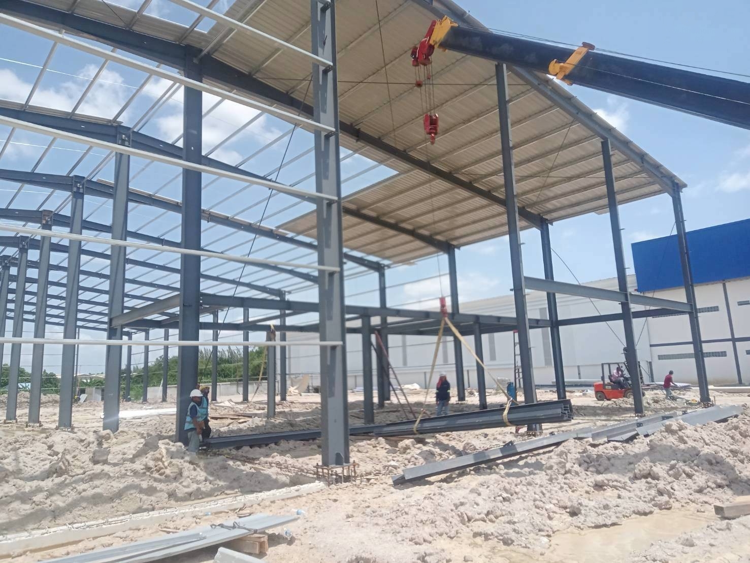 春武里府 | Ban Bueng县 全新工厂仓库出租 2,376平米 每平米160泰铢/月