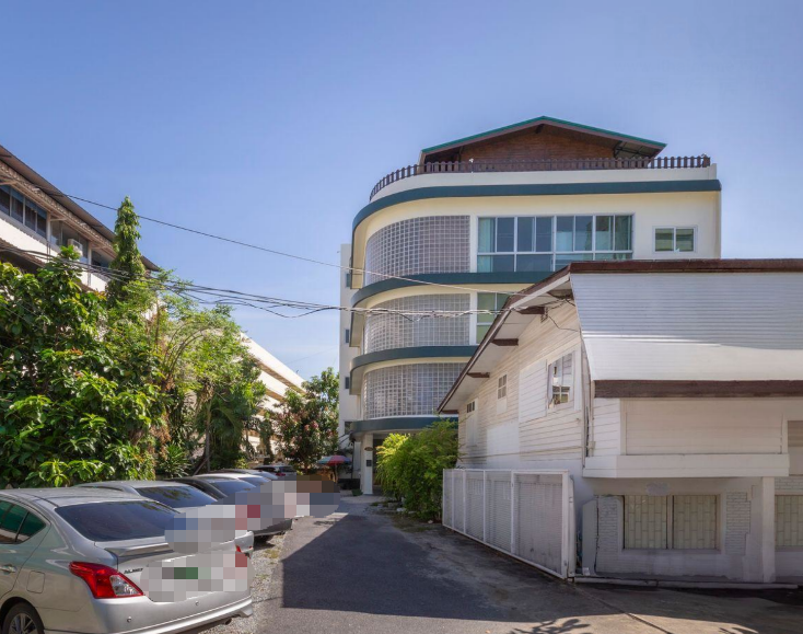 拉差贴威区 | Phayatai — 市中心靠近轻轨站别墅出租 6房++ 500平米 200,000泰铢/月（可注册公司）