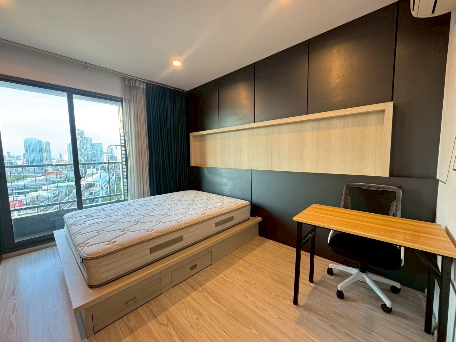 邦纳区 | Ideo Mobi Sukhumvit Eastgate 公寓出售 1卧 21.5平米 259万泰铢