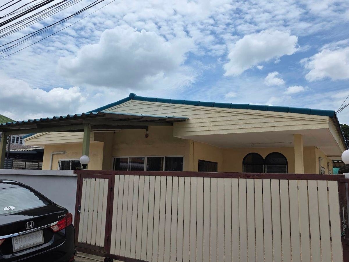 拉抛区 | Chokchai 4 — Lat phrao 独栋别墅出租 3卧 284平米 28,000泰铢/月