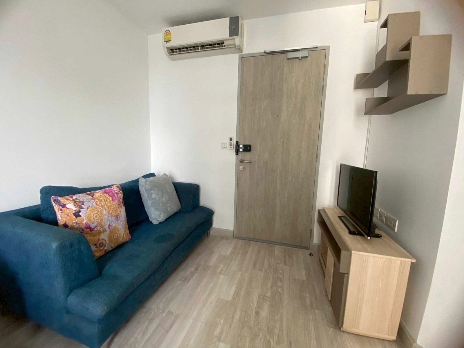 辉煌区 | Ideo Mobi Rama 9 公寓出租 单间 22平米 15,000泰铢/月