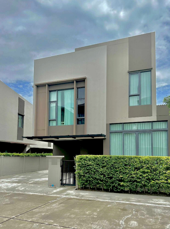 巴威区 | Baan Klang Mueng The Edition Sukhumvit-Onnut 独栋别墅出租 3卧 153平米 80,000泰铢/月