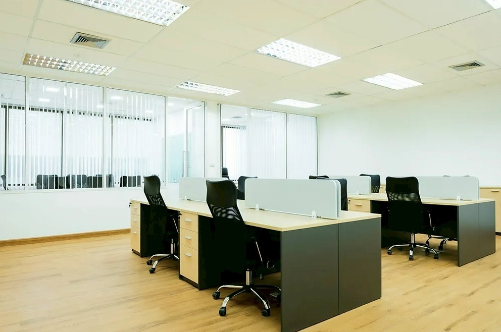 邦纳区 | MD Tower 写字楼出租 103平米 每平米700泰铢/月