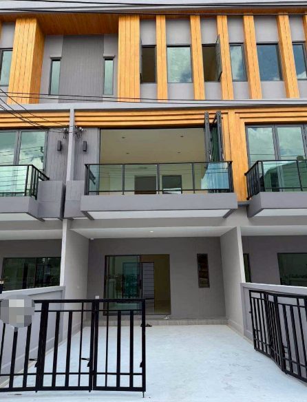 巴威区 | EIGEN Rama 9 联排别墅出租 3卧 200平米 49,000泰铢/月（可注册公司）