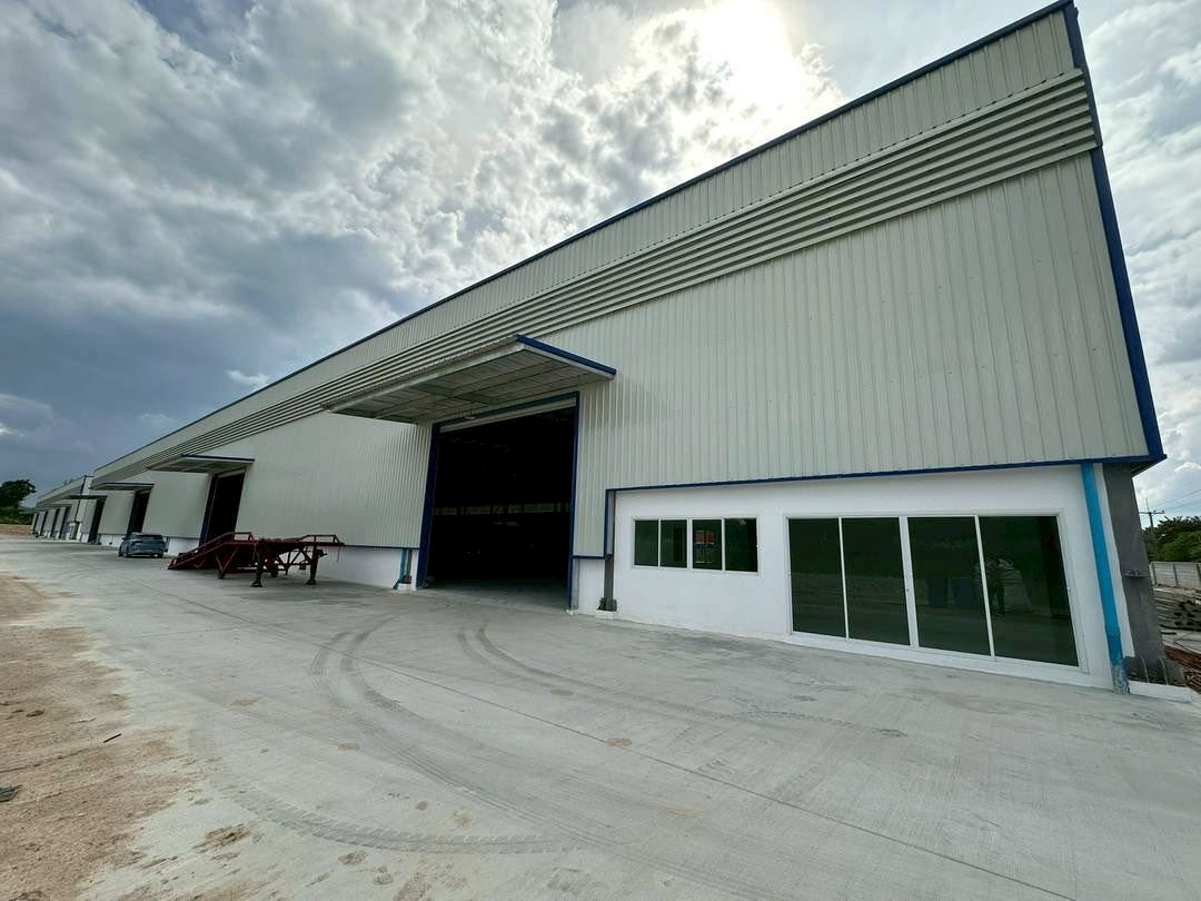 春武里府 |【黄色区】Sriracha — Nong Kham 工厂出租 4,200/4,600平米 每平米120泰铢/月