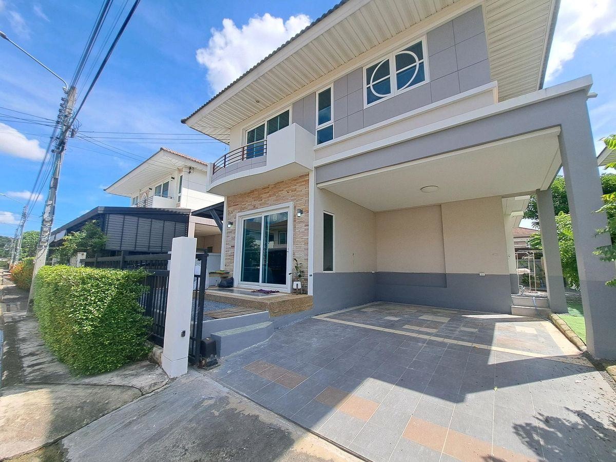 拉甲邦区 | Supalai Garden Ville Krungthep Kreetha Road - Motorway 独栋别墅出租 4卧 210平米 48,000泰铢/月