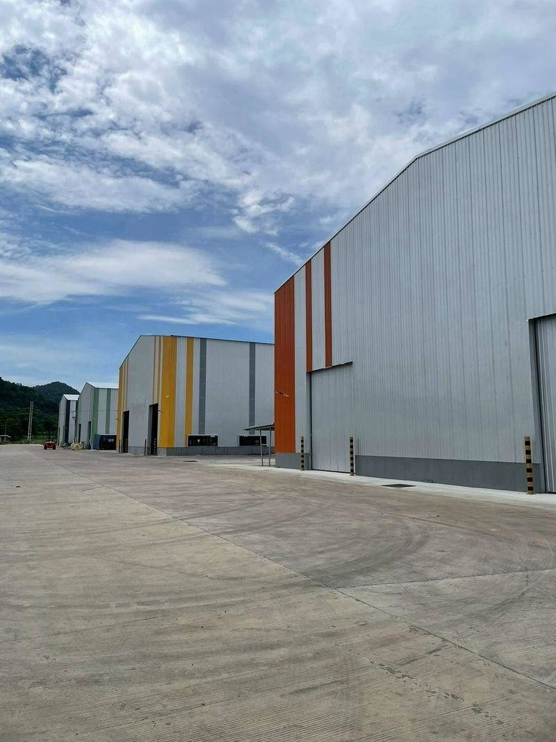 春武里府 |【黄色区】Mueang Chonburi 工厂仓库出租 2,736平米 380,000～400,000泰铢/月