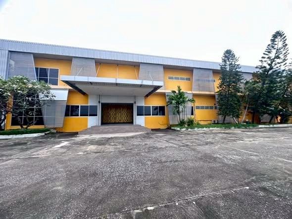 佛统府 | Sam Phran县 - Phongsirichai巷 工厂出售 16,400平米 3.8亿泰铢