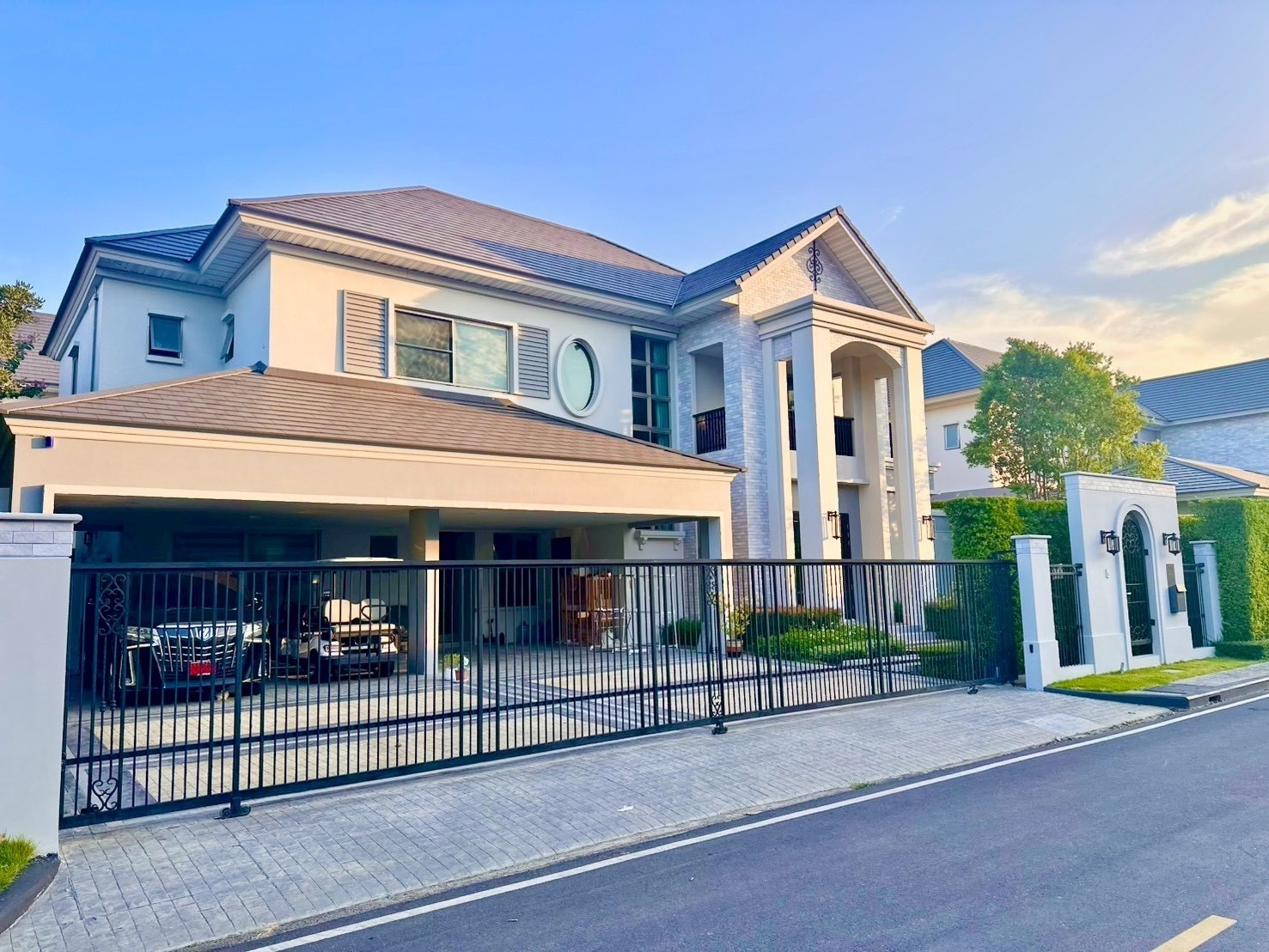 沙攀松区 | Perfect Masterpiece Rama 9-Krungthep Kreetha 豪华独栋别墅出租/售 4卧 465平米 出租380,000泰铢/月，出售5500万泰铢