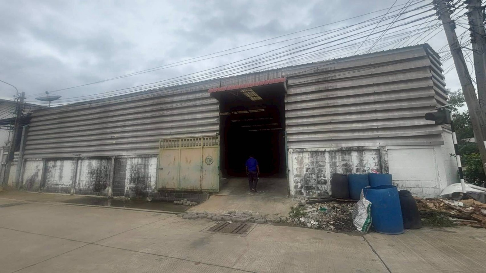 北榄府 | Pracha Uthit 90, Phra Samut Chedi 工厂出售 2莱 2700万泰铢（有105许可证）