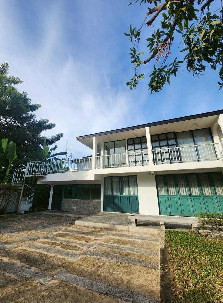 帕卡隆区 | Sukhumvit 6x巷 — 轻轨站附近 家庭办公室出租 4卧 287平米 150,000泰铢/月（可注册公司）