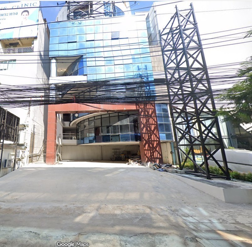 萱銮区 | Rama 9, Suan Luang 办公楼出租 1,350平米 150,000泰铢/月