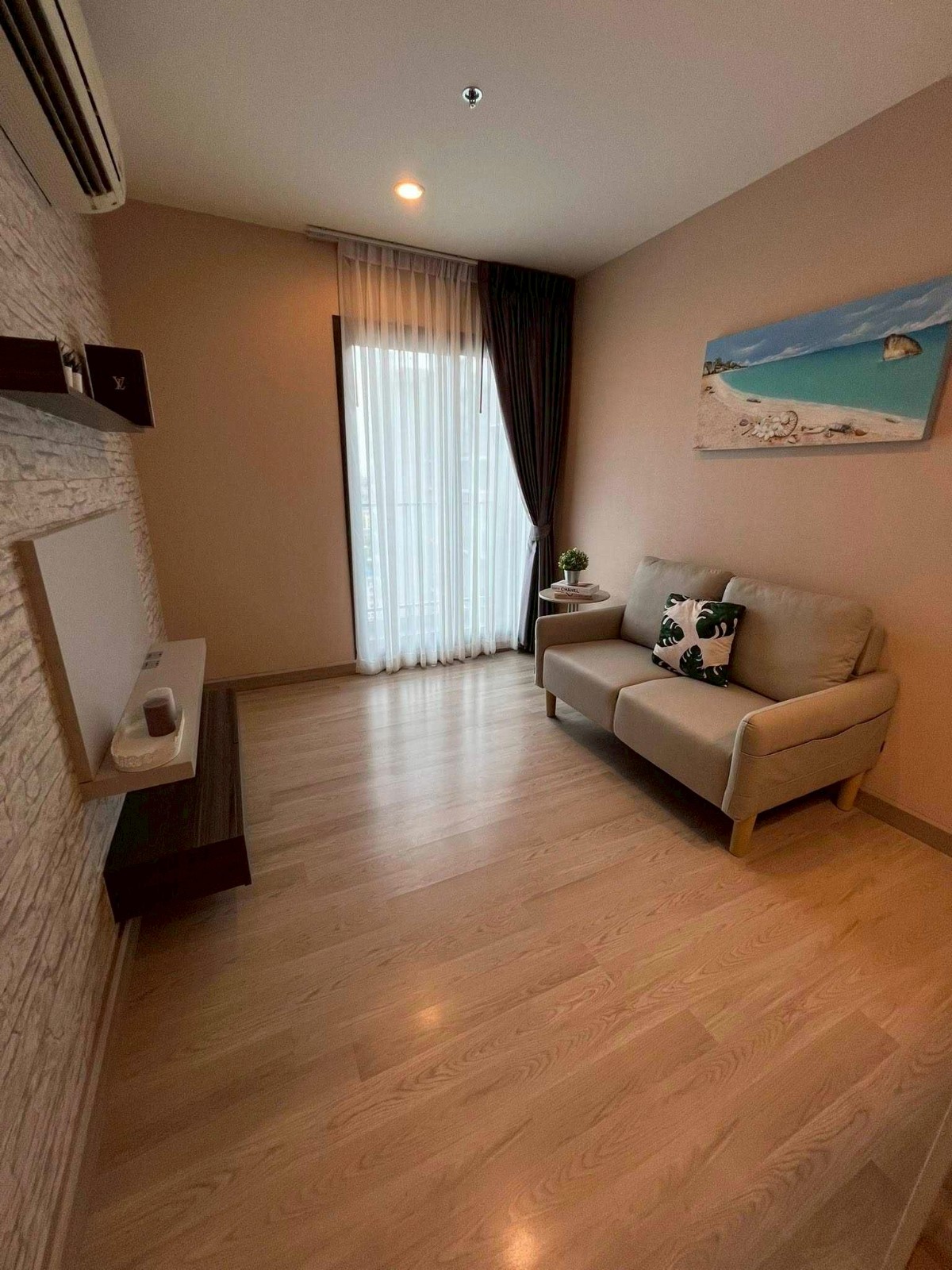 辉煌区 | Centric Ratchada Huaikwang 公寓出租/售 2卧 51平米 出租30,000泰铢/月，出售690万泰铢