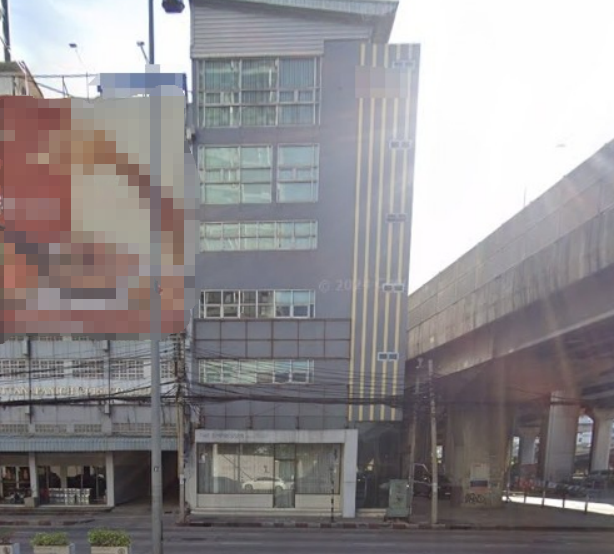 拉差贴威区 | 临靠Asoke-Din Daeng路 商铺出租 840平米 380,000泰铢/月