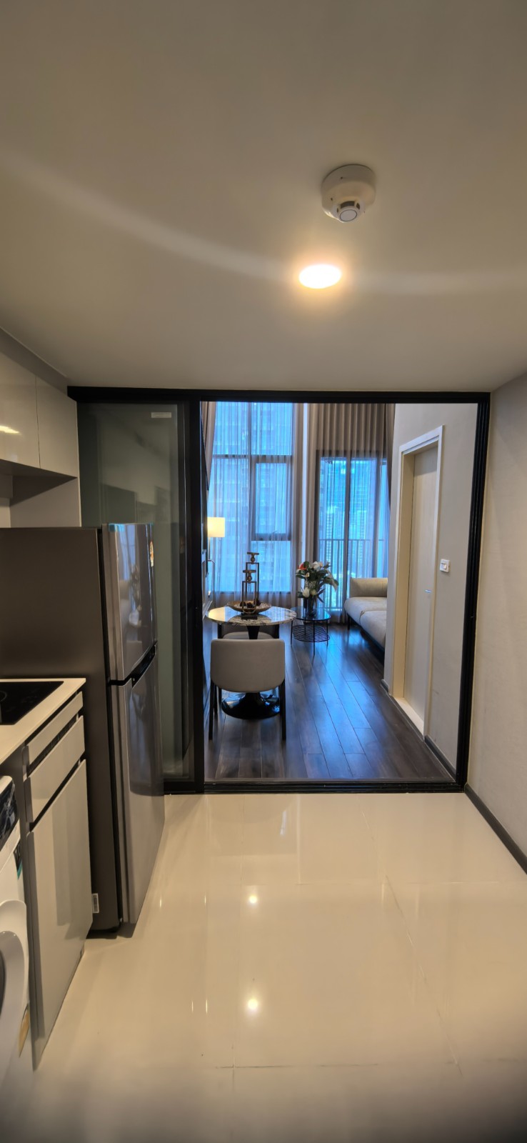 【中国业主/急售】邻铃区 | KnightsBridge Space Rama9 Loft 風格公寓出售 1卧 30平米 510万泰铢