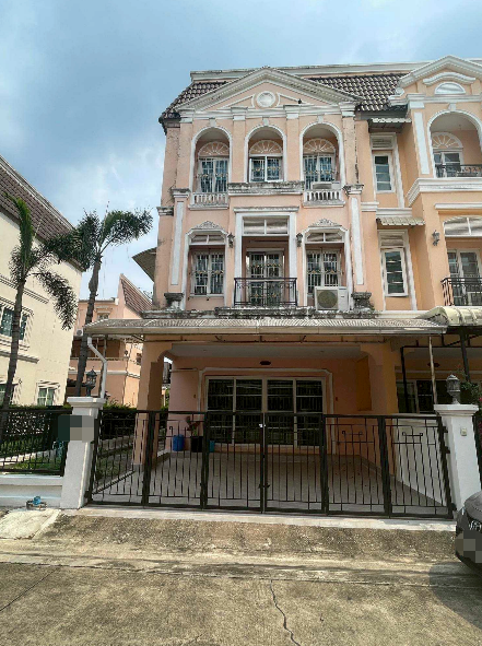 帕世乍能区 | Urban Sathorn 联排别墅出租 3卧 255平米 40,000泰铢/月