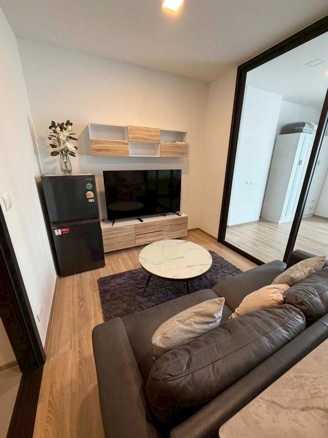 拉差贴威区 | XT Phayathai 公寓出租 1卧 42平米 24,000泰铢/月