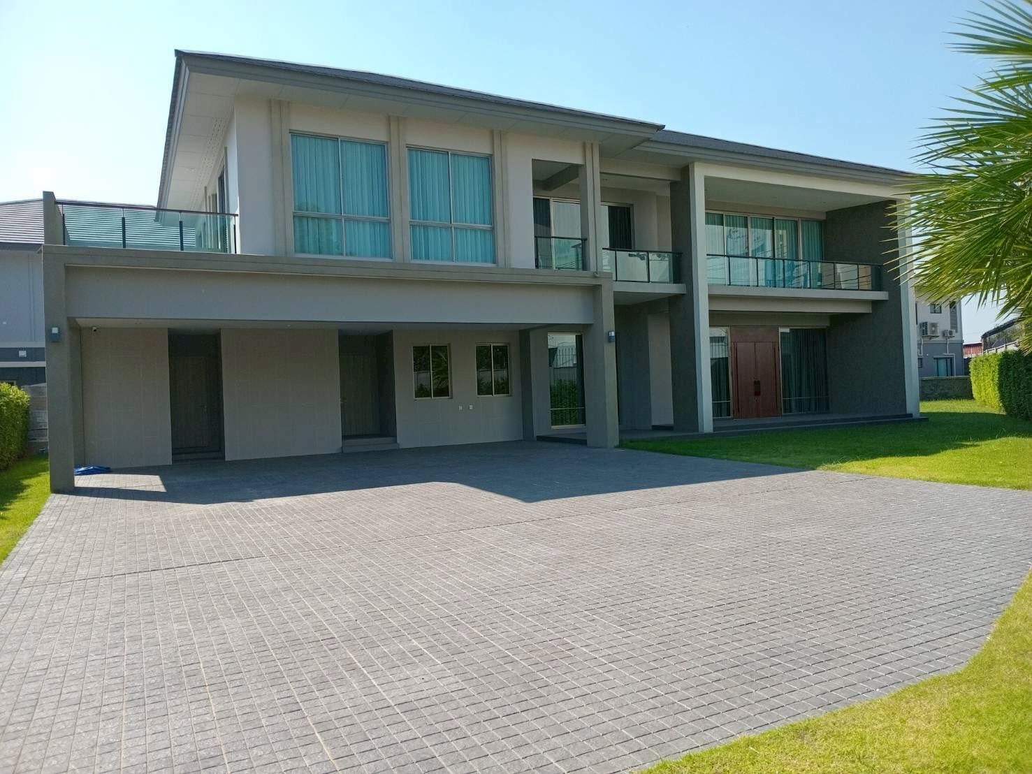 巴威区 | The Palm Bangna-Wongwaen 独栋别墅出租 4卧 452平米 250,000泰铢/月