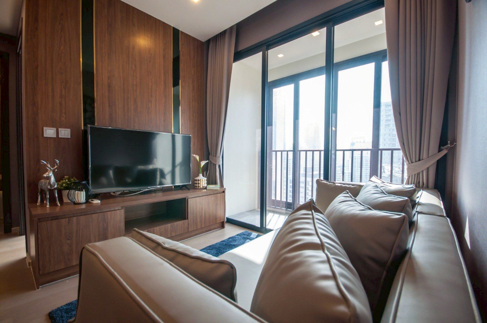 瓦他那区 | Ashton Asoke 公寓出租 2卧 47平米 50,000泰铢/月