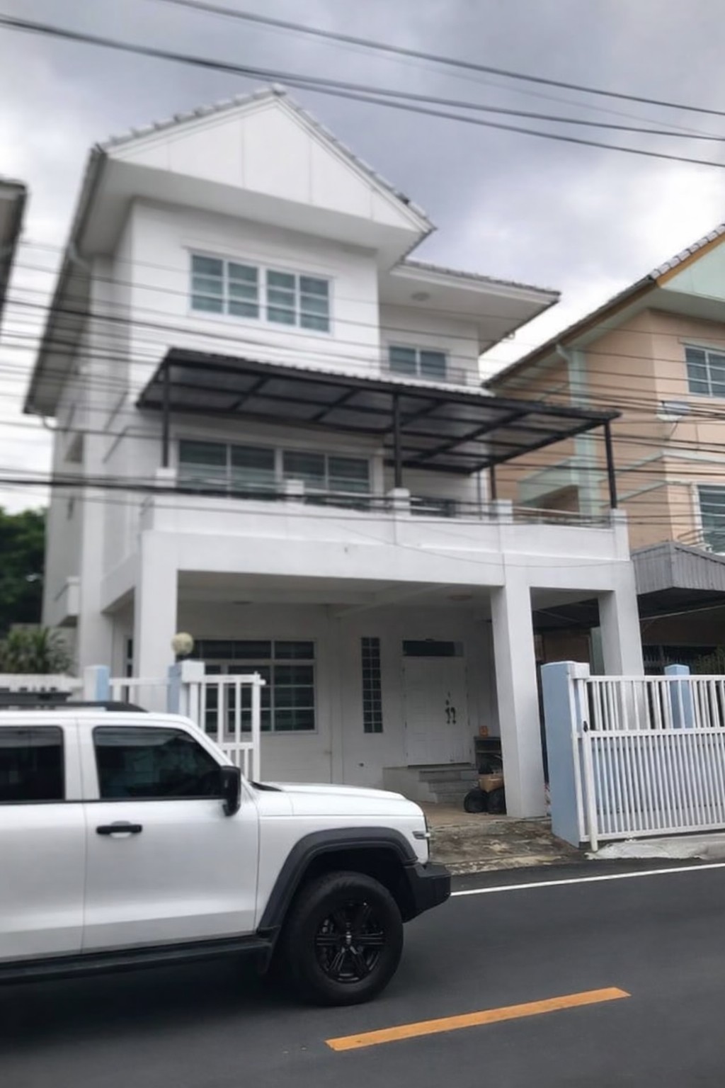 辉煌区 | Pracharat Bamphen 独栋别墅出租 6卧 200平米 65,000铢/月