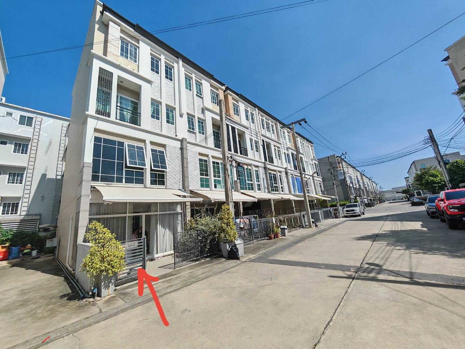 邦纳区 | The ｍａｓｔｅｒ @BTS Udomsuk 联排别墅出租 4卧 266平米 48,000泰铢/月（可注册公司）