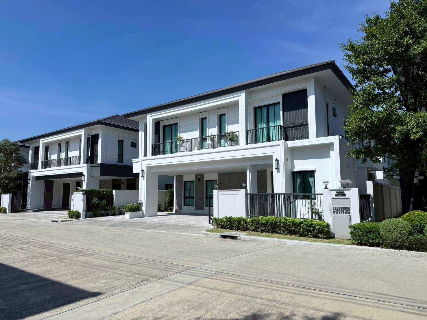 曼卿区 | SHAWN Wongwaen-Chatuchot 独栋别墅出租 5卧 450平米 250,000泰铢/月