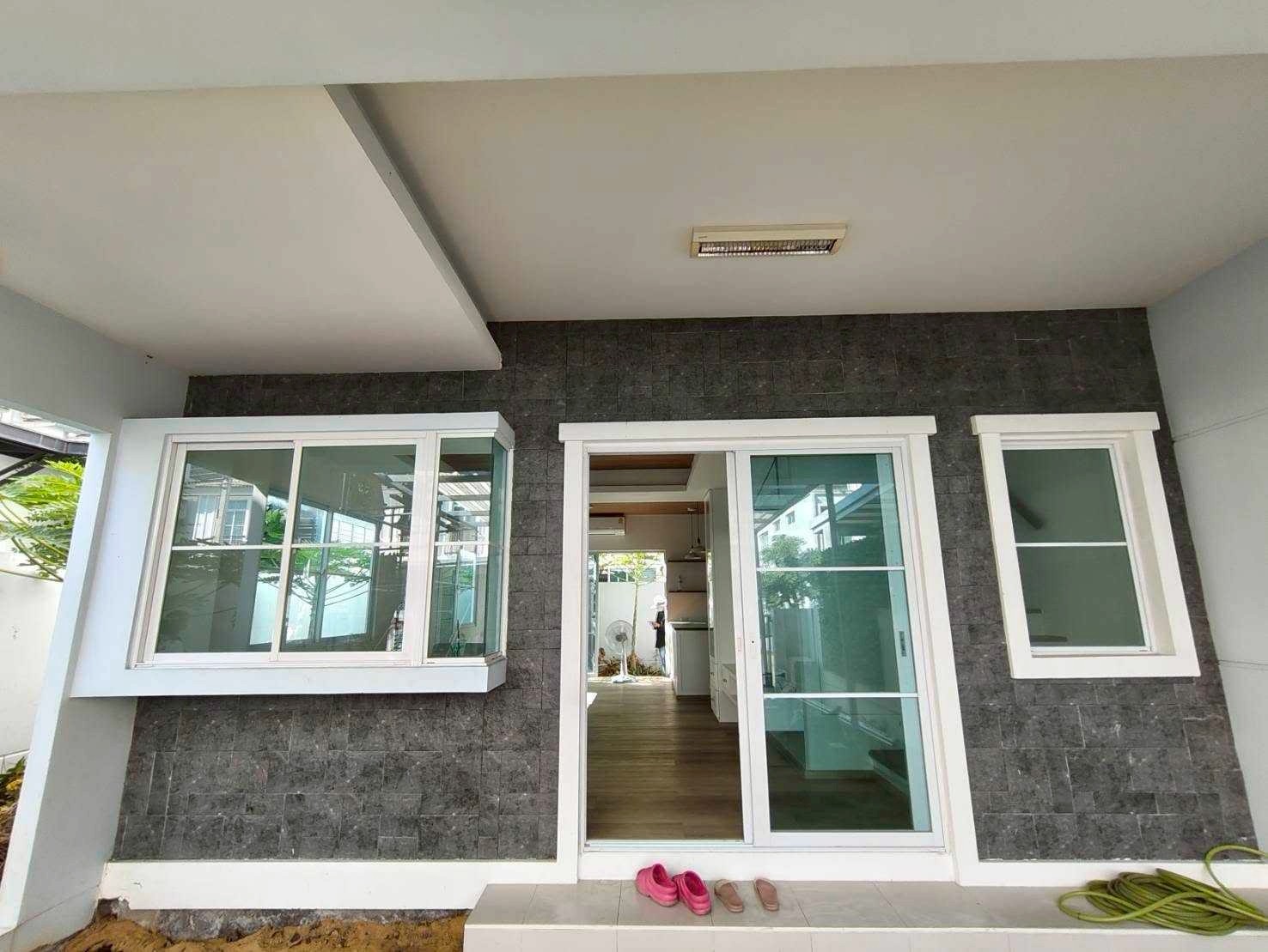 巴威区 | Indy Bangna-Ramkhamhaeng 2 联排别墅出租 3卧 137平米 35,000泰铢/月